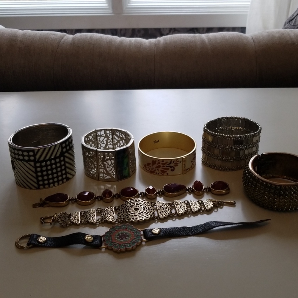 Bracelet Lot